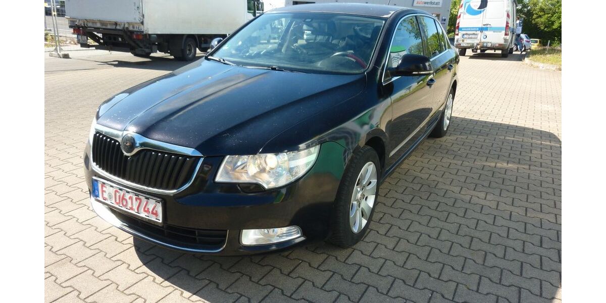 Skoda Superb 245.000 km 3.950 &euro; Essen 45144