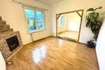 5-Raumwohnung im 2.OG mit verglastem Balkon, Trockenboden, Kellerabteil u. Garten 5 zimmer