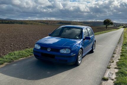 VW Golf 216.000 km 2.790 &euro; Idstein 65510