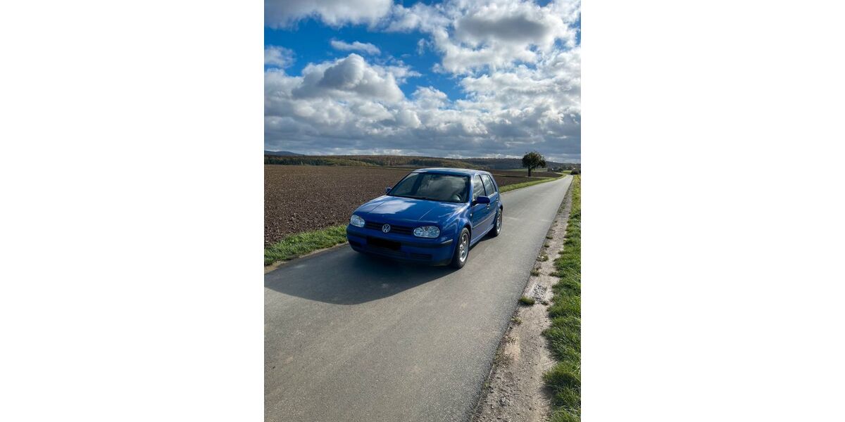 VW Golf 216.000 km 2.790 &euro; Idstein 65510