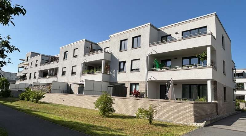 Etagenwohnung Dresden Seidnitz - 4 Zimmer, 120 m&sup2;, 1.925&euro; | Angebot:26692377