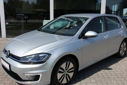 VW Golf 59.100 km 15.890 &euro; Neumünster 24539