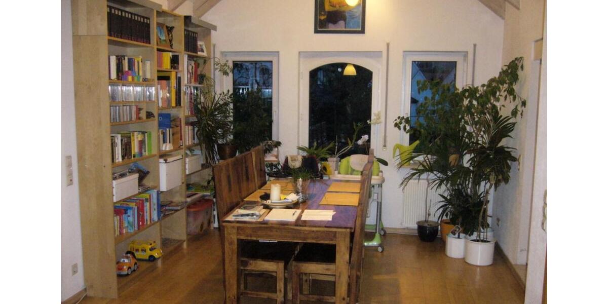 Dachgeschoßwohnung Aalen Attenhofen - 5 Zimmer, 119 m&sup2;, 1.270&euro; | Angebot:25923473