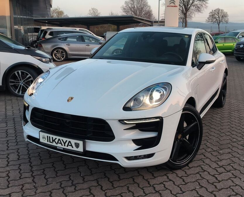 Porsche Macan 112.000 km 34.980 € Giesen 31180