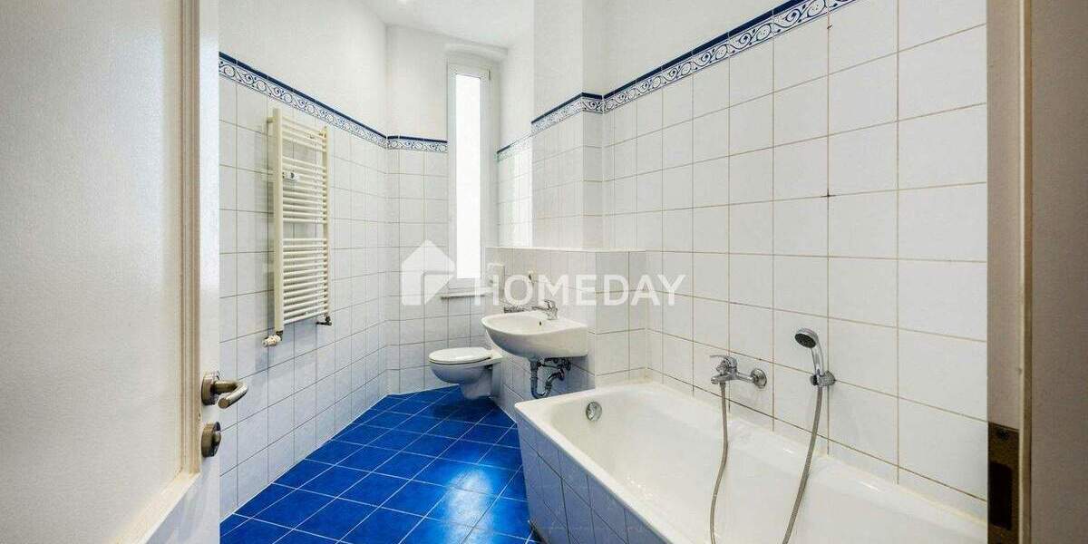 Altbaucharme trifft moderne Wohnqualität - stilvolle und bezugsfreie 3-Zimmer-Wohnung 3 zimmer