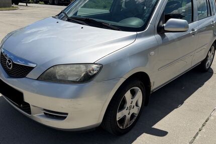 Mazda 2 130.990 km 1.250 &euro; Fürstenfedbruck 82256