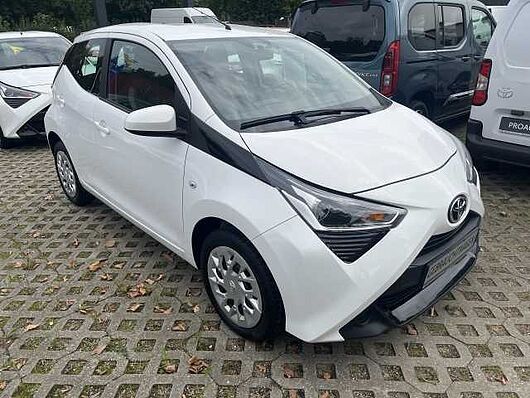 Aygo (X)