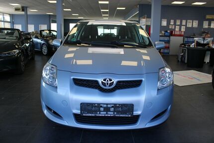Toyota Auris 70.835 km 5.980 &euro; Euskirchen 53881