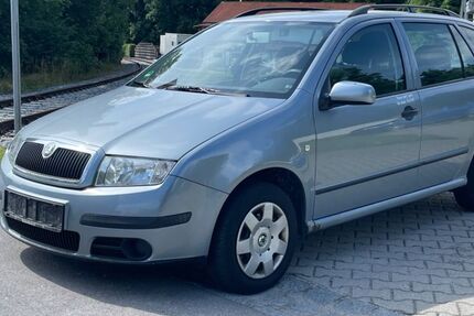 Skoda Fabia 174.000 km 2.300 € Waldkraiburg 84478