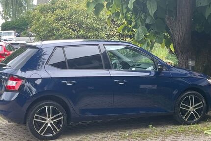 Skoda Fabia 99.850 km 7.750 &euro; Mülheim an der Ruhr 45478