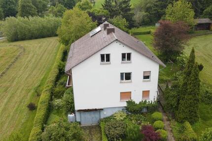 Zweifamilienhaus mit Schlossblick 9 zimmer