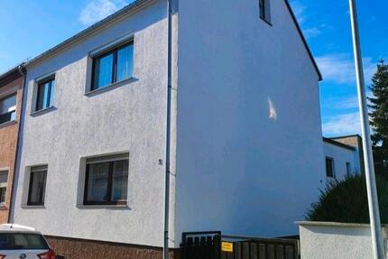 Haus Wolmirstedt - 5 Zimmer, 180 m&sup2;, 125.000&euro; | Angebot:25086543