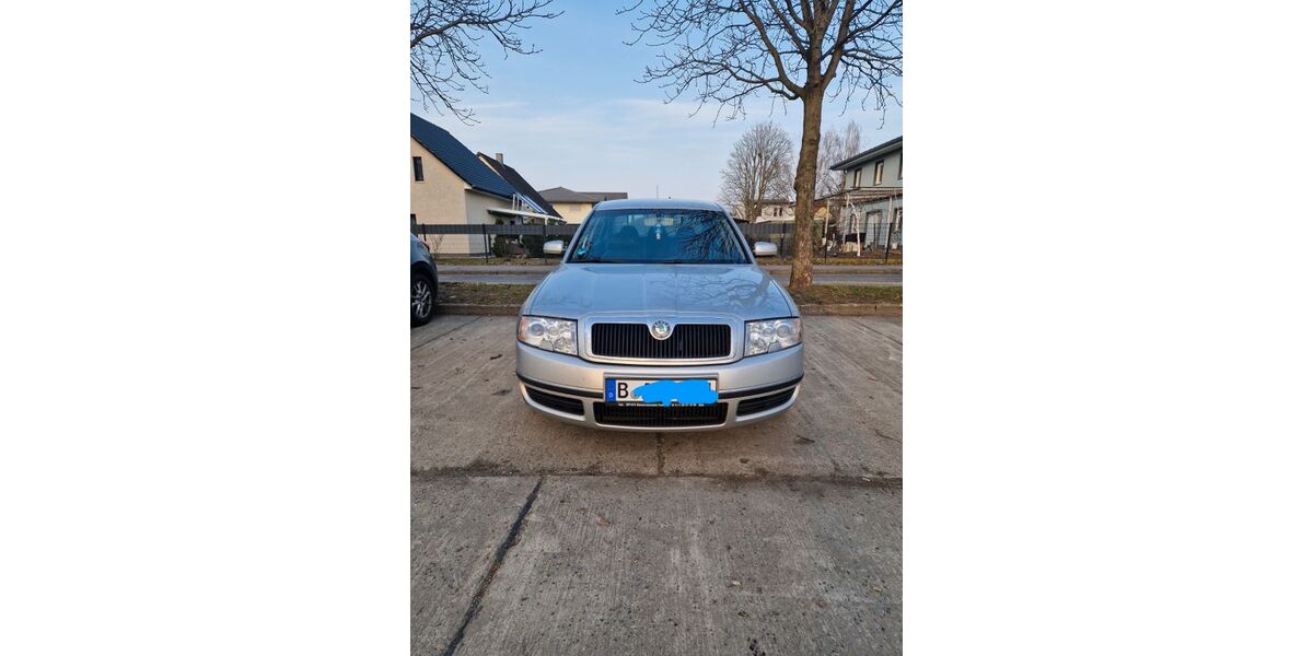 Skoda Superb 295.000 km 1.950 &euro; Berlin 13053