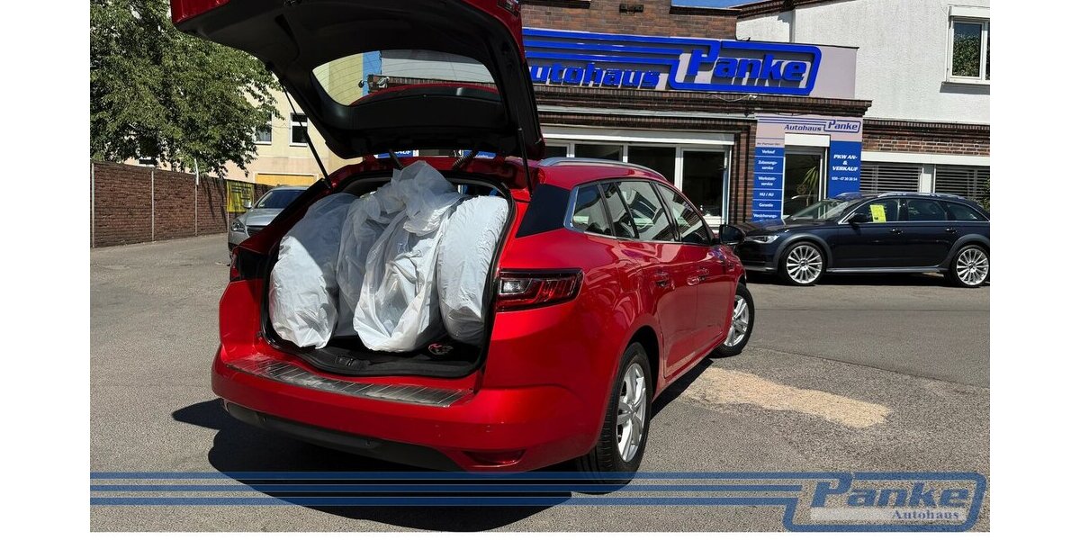 Renault Megane Experience 104.000 km 7.890 &euro; Berlin 13187
