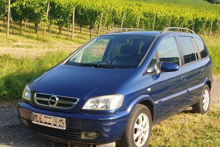 Opel Zafira 220.000 km 2.400 &euro; Freiburg im Breisgau 79100