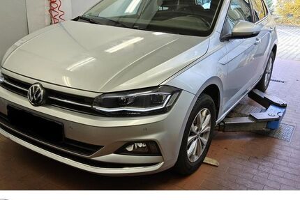 VW Polo 39.674 km 13.975 € Bernsdorf 09337