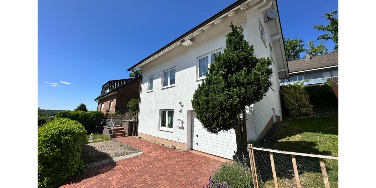 Einfamilienhaus Waldbröl - 6 Zimmer, 126 m&sup2;, 1.500&euro; | Angebot:26229000