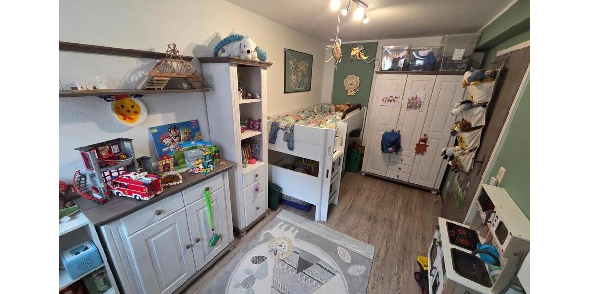 Etagenwohnung Weißwasser (Oberlausitz) - 4 Zimmer, 93 m&sup2;, 605&euro; | Angebot:26664454