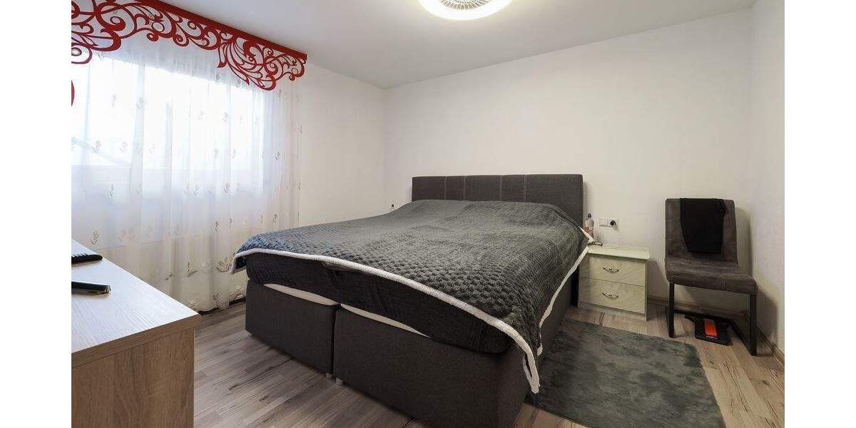 Mehrfamilienhaus, Wohnhaus Ertingen - 7 Zimmer, 195 m&sup2;, 450.000&euro; | Angebot:25821293