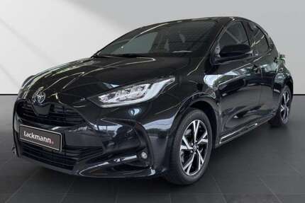 Toyota Yaris 10.000 km 22.950 &euro; Paderborn-Elsen 33104