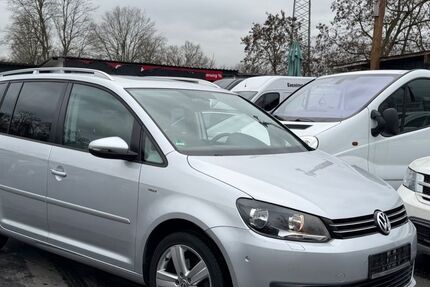 VW Touran 216.000 km 6.999 &euro; Frankfurt am Main 60486