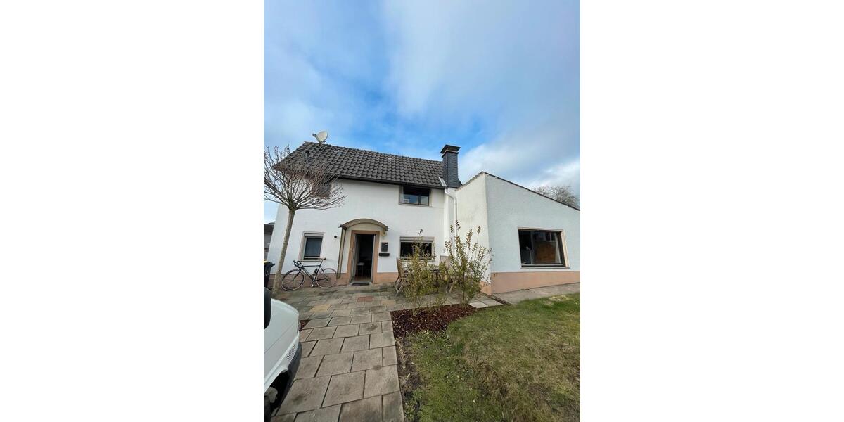 Einfamilienhaus Hennef (Sieg) - 2 Zimmer, 60 m&sup2;, 128.000&euro; | Angebot:27119870