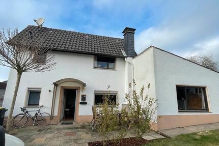 Haus Hennef (Sieg) - 2 Zimmer, 60 m&sup2;, 128.000&euro; | Angebot:27119870