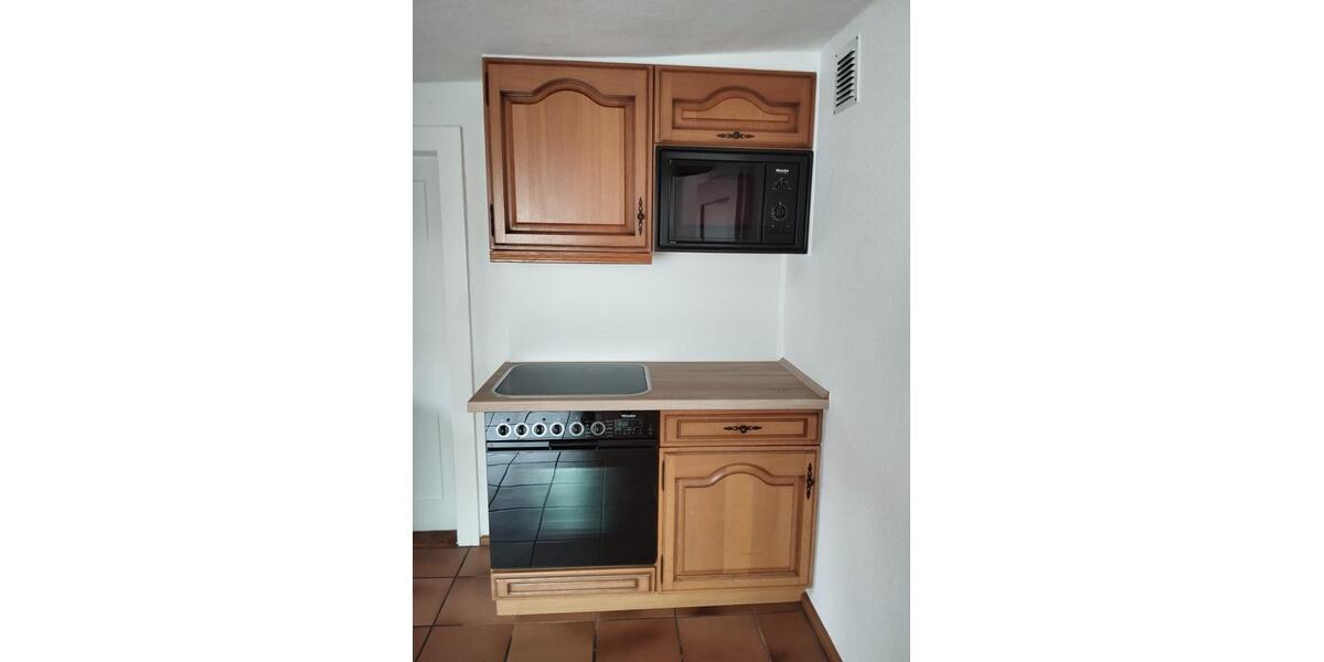Einfamilienhaus Neuenstein - 3 Zimmer, 100 m&sup2;, 700&euro; | Angebot:27717355