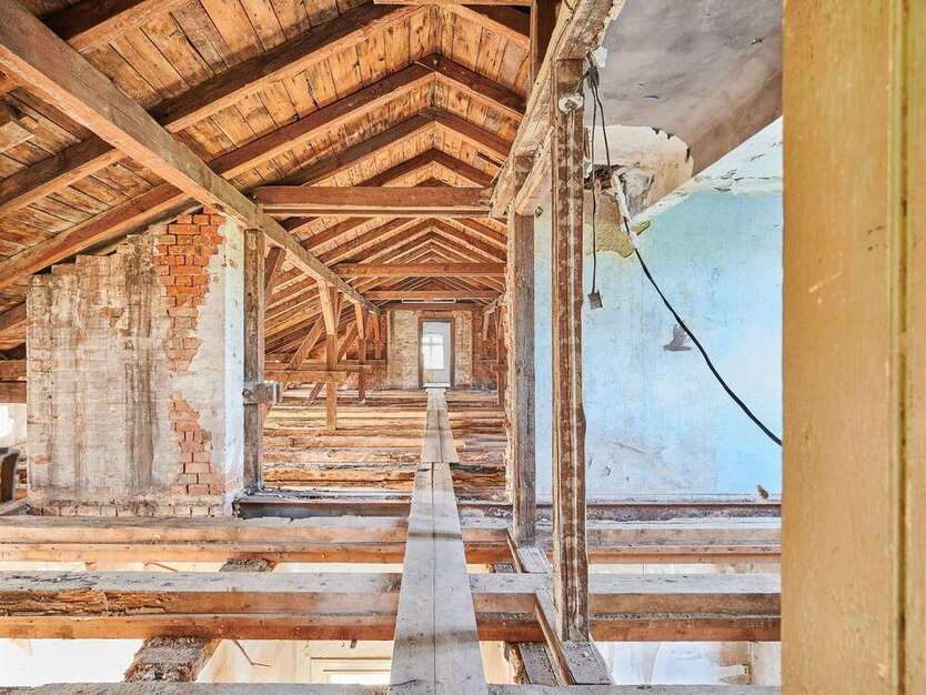 Halle in Leipzig 550.000 € 783.7 m²