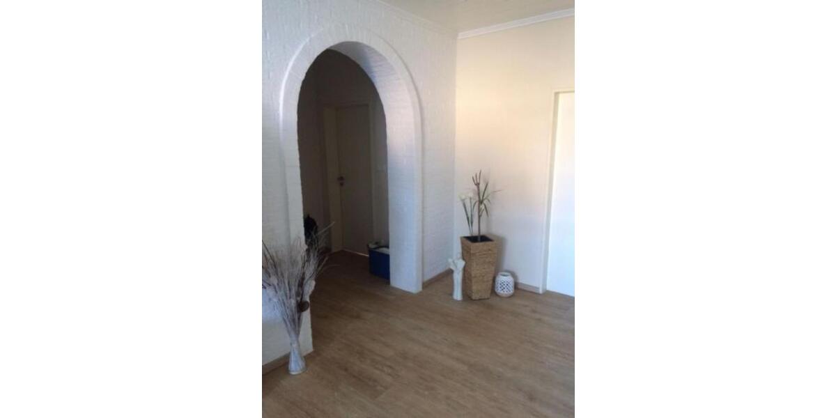 Einfamilienhaus Lastrup - 9 Zimmer, 300 m&sup2;, 1.500&euro; | Angebot:25919593