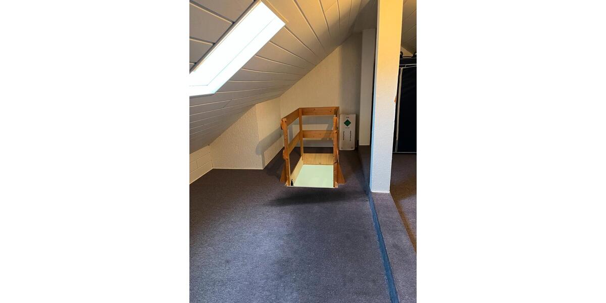Dachgeschoßwohnung Trier Feyen-Weismark - 2 Zimmer, 73 m&sup2;, 520&euro; | Angebot:26322634