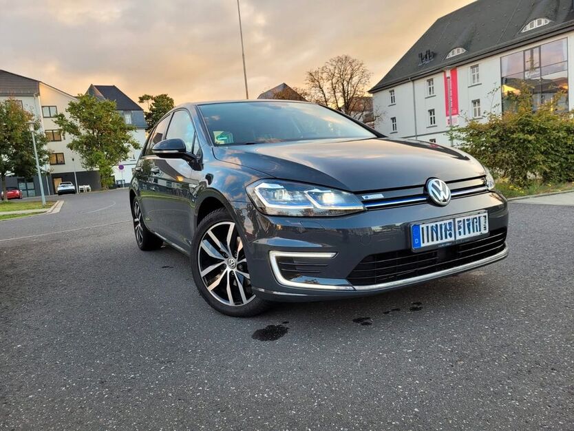 VW Golf 90.000 km 14.500 € Hanau 63452