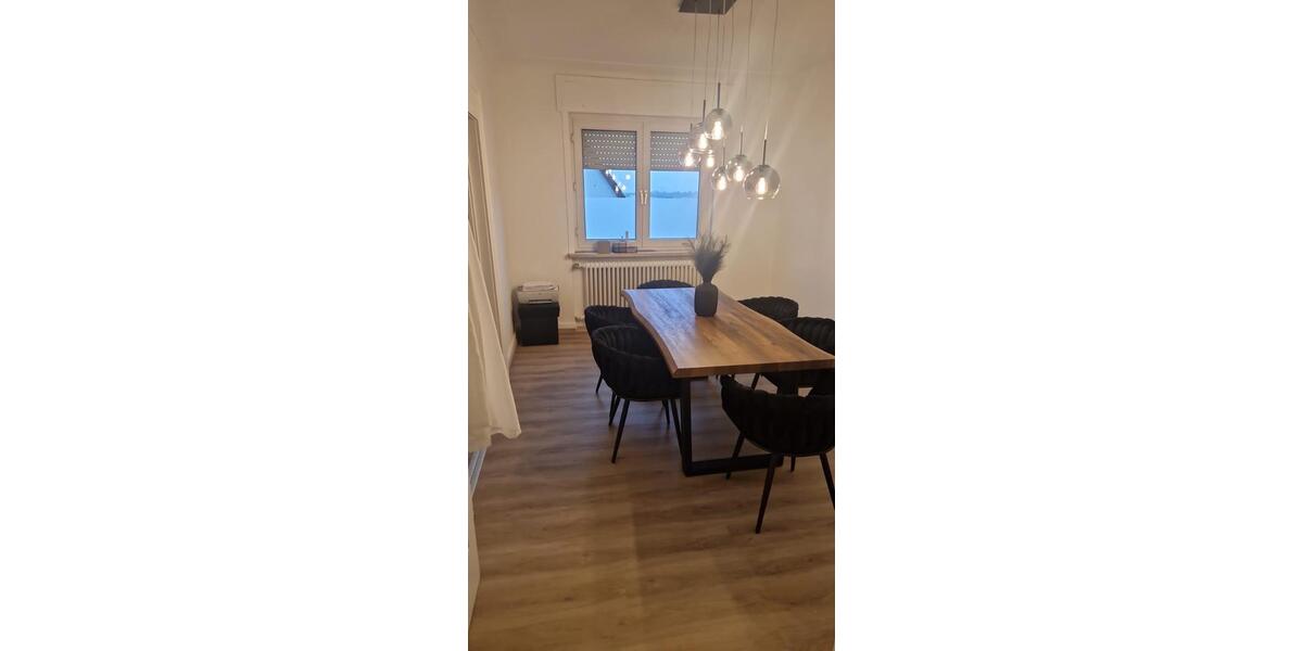 Einfamilienhaus Leimen - 5 Zimmer, 135 m&sup2;, 1.800&euro; | Angebot:24830166