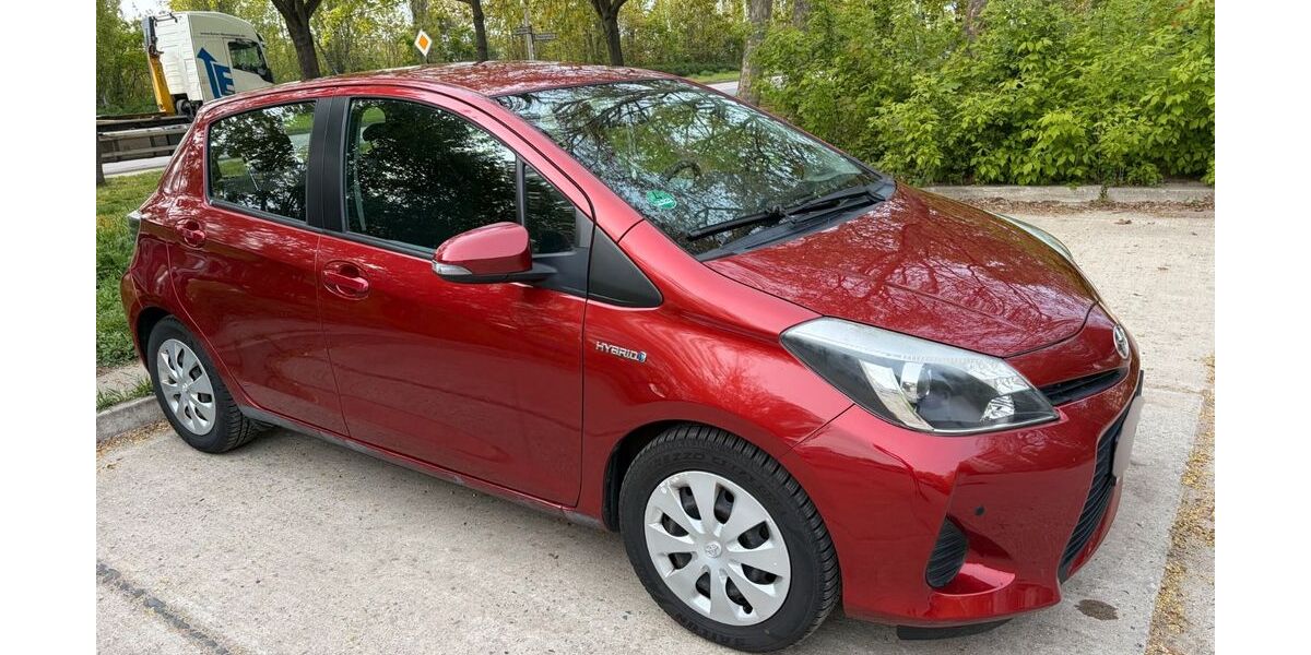 Toyota Yaris 155.000 km 7.900 &euro; Berlin 12689