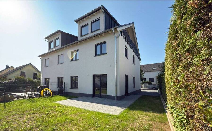 Energieeffizente Neubau Doppelhaushälfte in Nidderau-Windecken