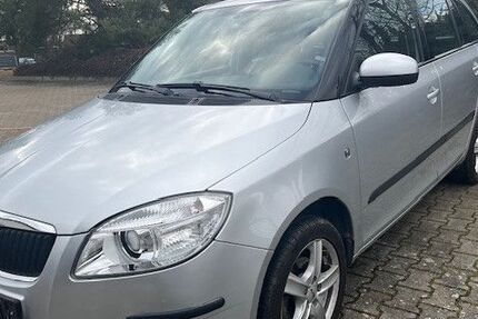 Skoda Fabia 66.750 km 5.490 &euro; Treuen 08233
