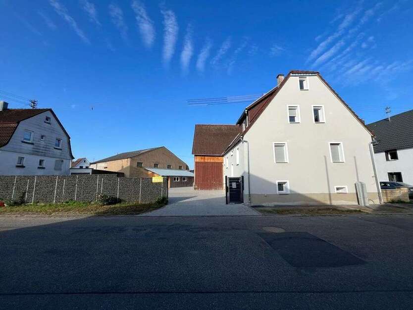 Haus zum Mieten in Pfaffenhofen 3.500 € 200 m²