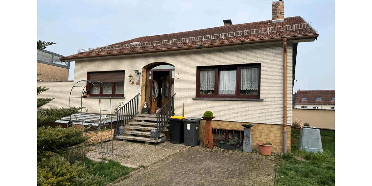 Einfamilienhaus Heusweiler - 8 Zimmer, 200 m&sup2;, 265.000&euro; | Angebot:26956394