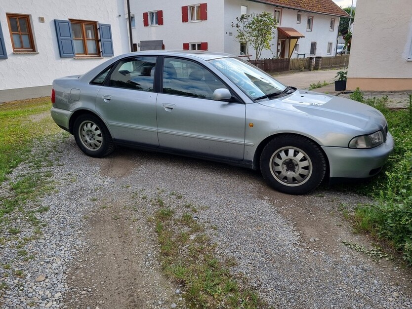 Audi A4 330.000 km 9.500 € Ottobeuren 87724