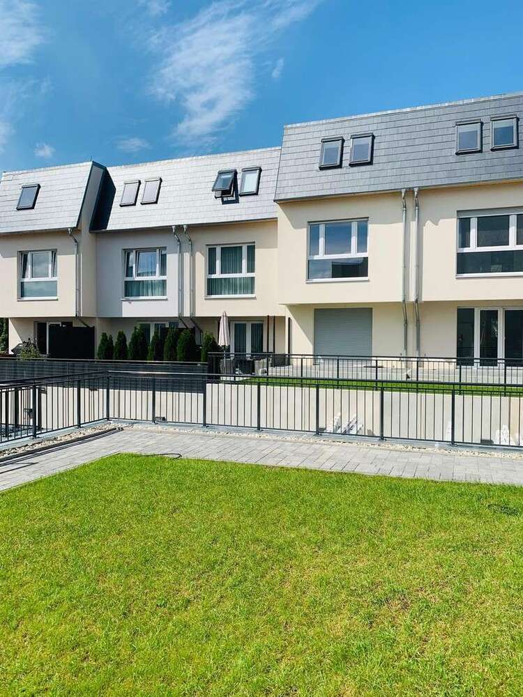 Haus zum Kaufen in Teltow 730.000 € 136 m²