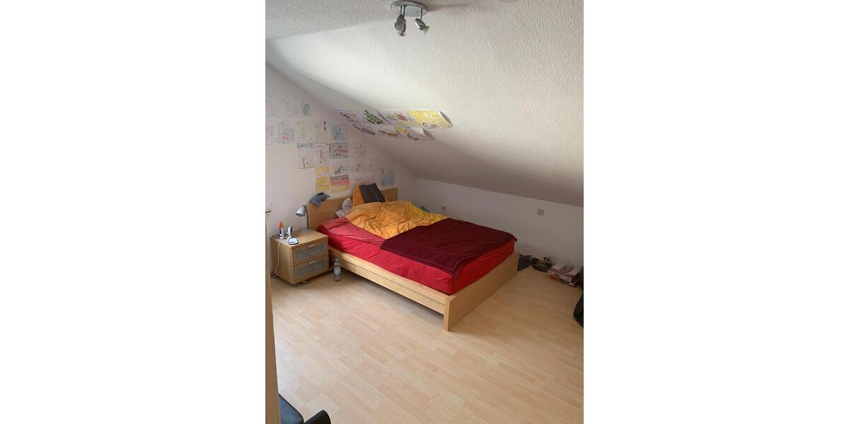 Dachgeschoßwohnung Freudenberg - 3.5 Zimmer, 84 m&sup2;, 820&euro; | Angebot:26296360