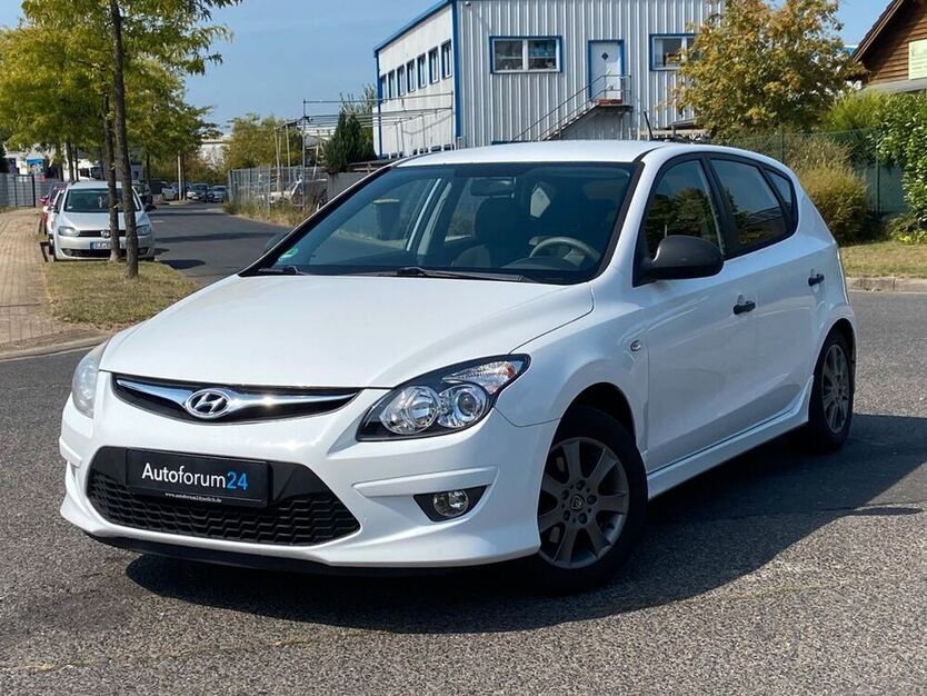 i30