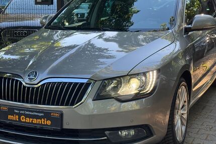 Skoda Superb 238.000 km 8.499 &euro; Berlin 12347