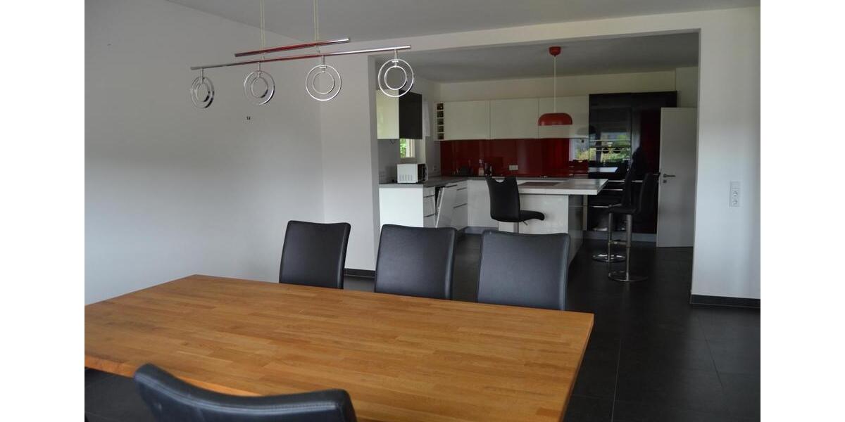 Mehrfamilienhaus, Wohnhaus Lahntal - 9 Zimmer, 265 m&sup2;, 400.000&euro; | Angebot:25108121