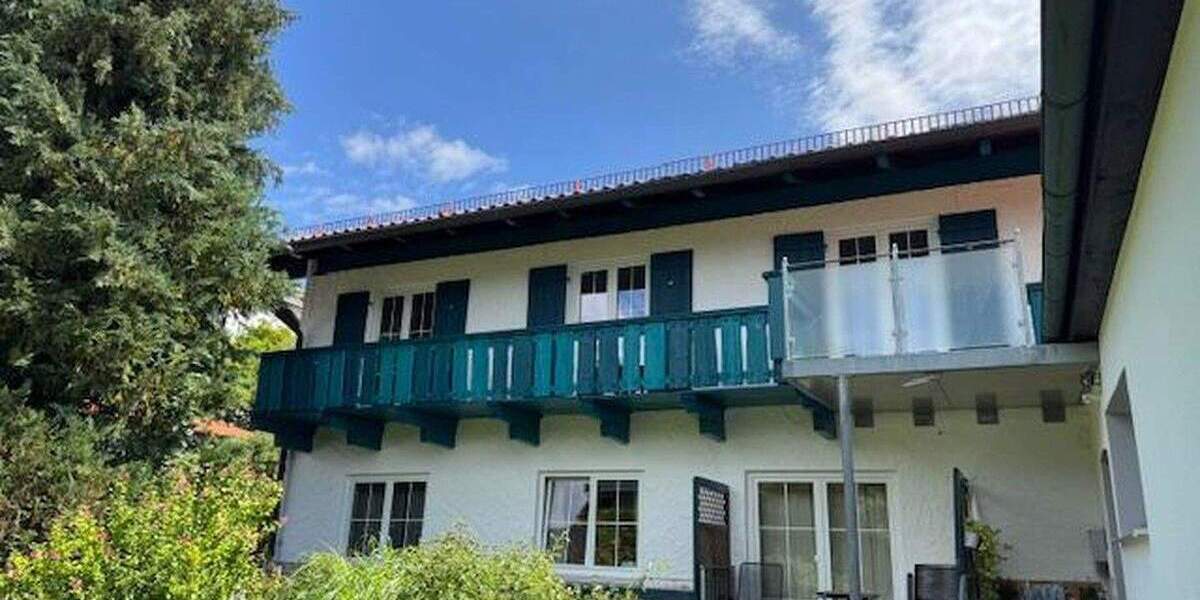 Ruhige 5 Zi-Whg. in Berg mit Balkon, renoviert 5 zimmer