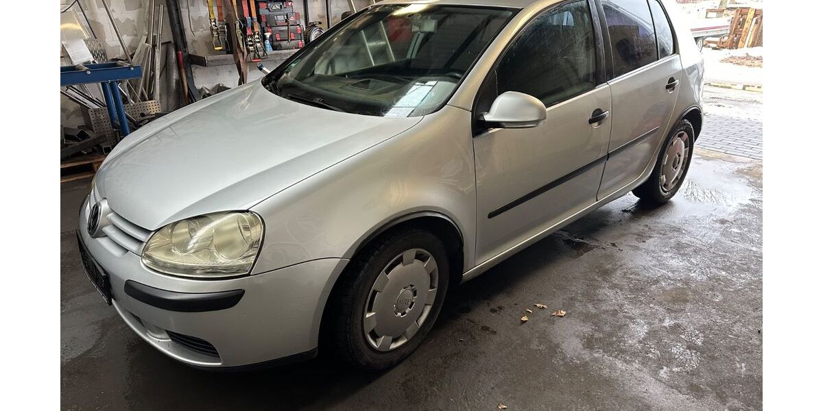 VW Golf 231.000 km 2.400 &euro; Verden 27283