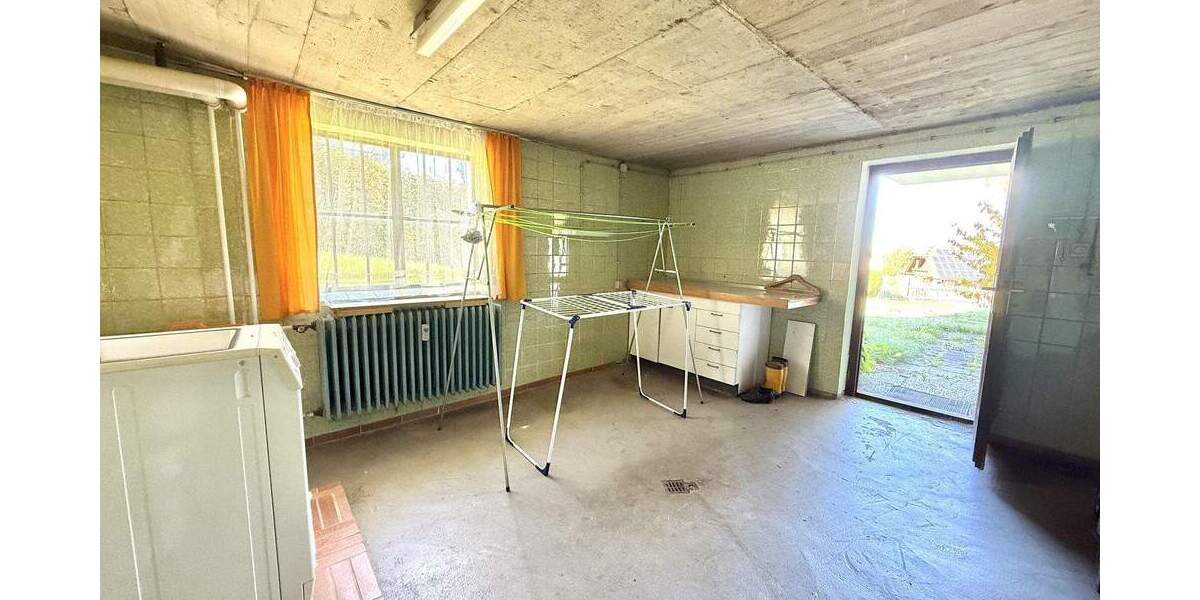 Einfamilienhaus Plößberg - 8 Zimmer, 237 m&sup2;, 220.000&euro; | Angebot:25697482