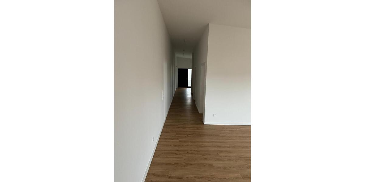 Etagenwohnung Emmerich am Rhein - 3 Zimmer, 86 m&sup2;, 890&euro; | Angebot:26415537