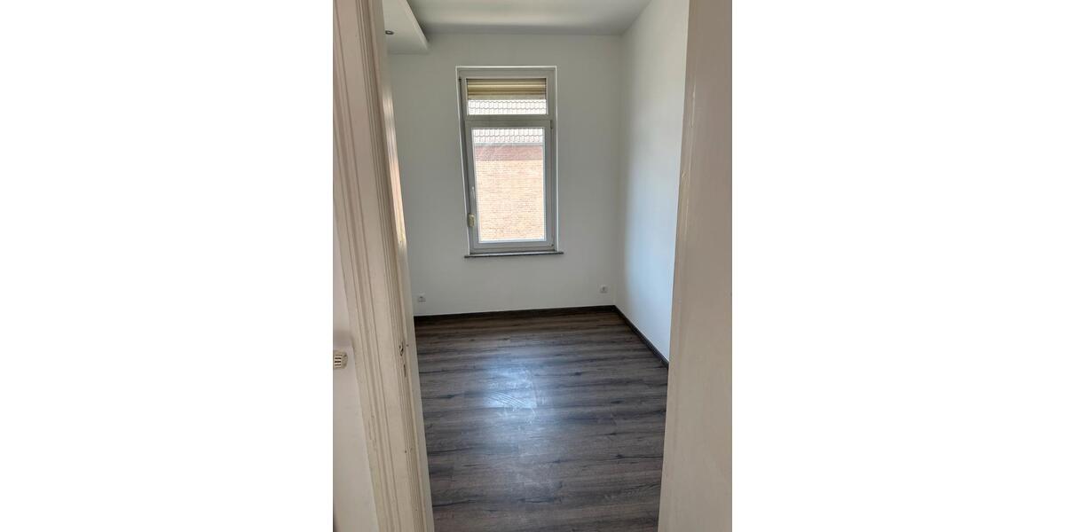 Etagenwohnung Delmenhorst Deichhorst - 4 Zimmer, 150 m&sup2;, 1.165&euro; | Angebot:25415059