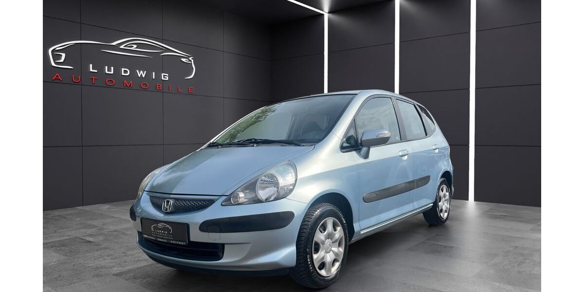 Honda Jazz 73.000 km 5.950 &euro; Marbach am Neckar 71672
